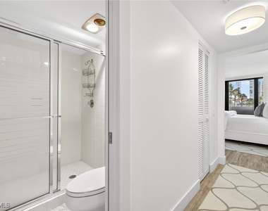 4001 Gulf Shore Boulevard N - Photo Thumbnail 15