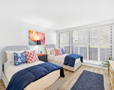 4001 Gulf Shore Boulevard N - Photo Thumbnail 16