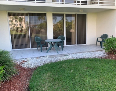 6061 Bahia Del Mar Circle - Photo Thumbnail 18
