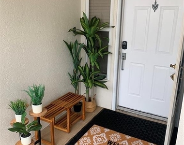 6061 Bahia Del Mar Circle - Photo Thumbnail 2