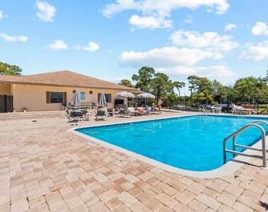 1669 Seascape Circle - Photo Thumbnail 19
