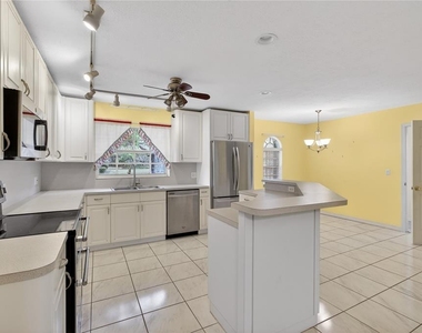 2065 Oak Beach Boulevard - Photo Thumbnail 8