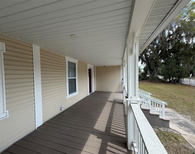 903 E New York Avenue - Photo Thumbnail 5