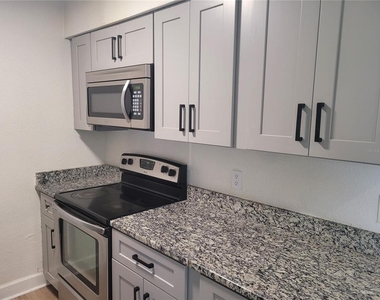 1236 Dovehill Drive - Photo Thumbnail 20