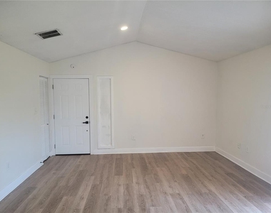 1236 Dovehill Drive - Photo Thumbnail 3