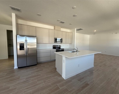 17651 Japonica Bloom Drive - Photo Thumbnail 8