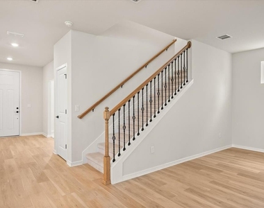 3032 Prospect Trail - Photo Thumbnail 5
