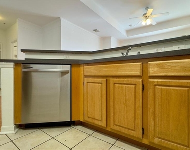6413 Astor Village Avenue - Photo Thumbnail 14