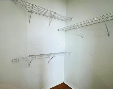 6413 Astor Village Avenue - Photo Thumbnail 21