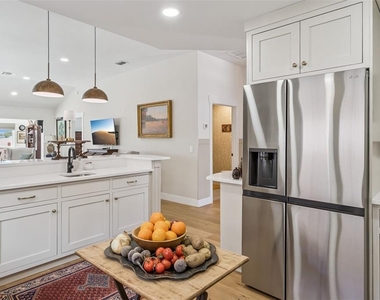 1304 Santa Rosa Court - Photo Thumbnail 2