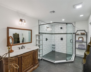 1304 Santa Rosa Court - Photo Thumbnail 16