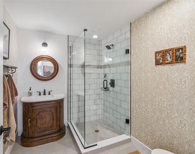 1304 Santa Rosa Court - Photo Thumbnail 17