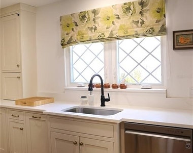 1304 Santa Rosa Court - Photo Thumbnail 5