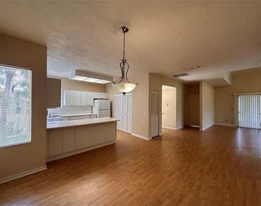 35 Magnolia Avenue - Photo Thumbnail 9