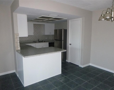 4416 Highland Lane - Photo Thumbnail 1