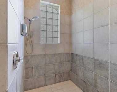 4920 Old Oakleaf Drive - Photo Thumbnail 24
