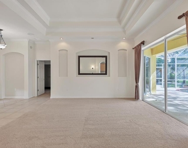 4920 Old Oakleaf Drive - Photo Thumbnail 7