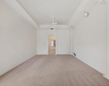 4920 Old Oakleaf Drive - Photo Thumbnail 19
