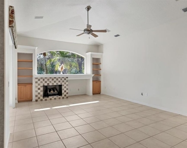 4920 Old Oakleaf Drive - Photo Thumbnail 17
