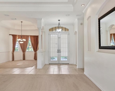 4920 Old Oakleaf Drive - Photo Thumbnail 4