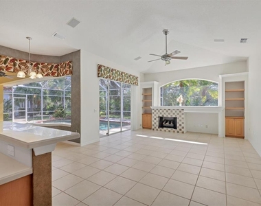 4920 Old Oakleaf Drive - Photo Thumbnail 18