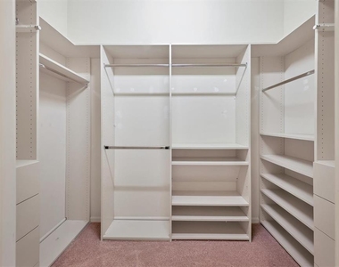 4920 Old Oakleaf Drive - Photo Thumbnail 21