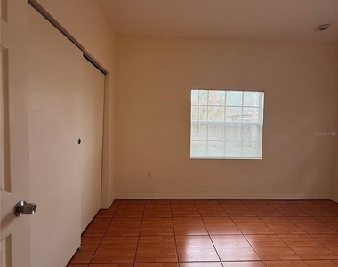 239 Venetia Avenue - Photo Thumbnail 8