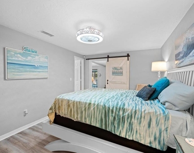 5027 31st Street W - Photo Thumbnail 38