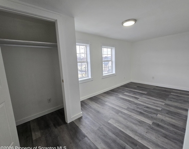 1136 Luzerne Street - Photo Thumbnail 19