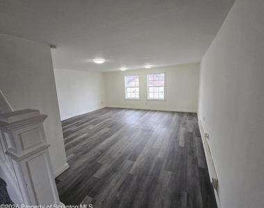 1136 Luzerne Street - Photo Thumbnail 15