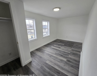 1136 Luzerne Street - Photo Thumbnail 18