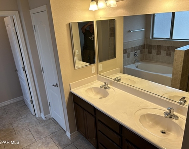 14396 Alma Point - Photo Thumbnail 10