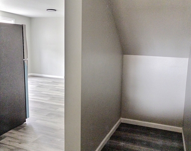 36 2nd Avenue - Photo Thumbnail 5