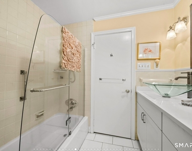92 Kenmore Road - Photo Thumbnail 17