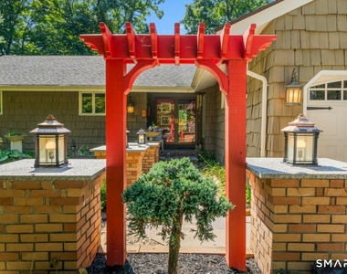 92 Kenmore Road - Photo Thumbnail 26