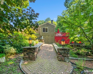 92 Kenmore Road - Photo Thumbnail 28