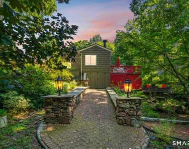 92 Kenmore Road - Photo Thumbnail 25
