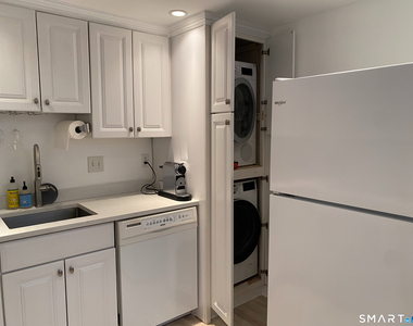143 Hoyt Street - Photo Thumbnail 7