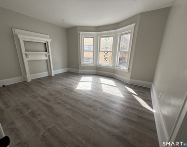 483 Barnum Avenue - Photo Thumbnail 14