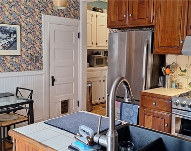 22 Brownell St - Photo Thumbnail 19