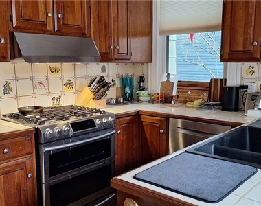 22 Brownell St - Photo Thumbnail 22