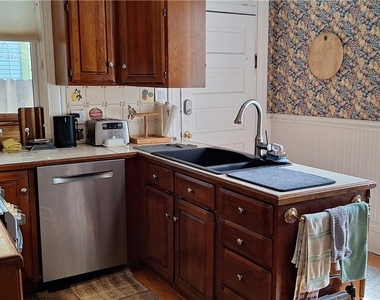 22 Brownell St - Photo Thumbnail 21