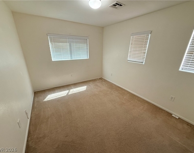 2416 Cockatoo Drive - Photo Thumbnail 13