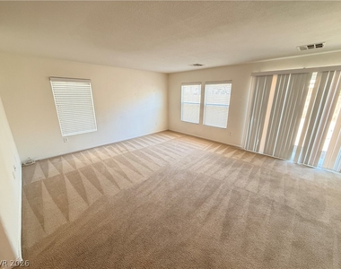 2416 Cockatoo Drive - Photo Thumbnail 2