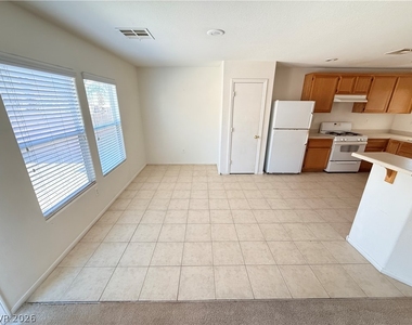 2416 Cockatoo Drive - Photo Thumbnail 3