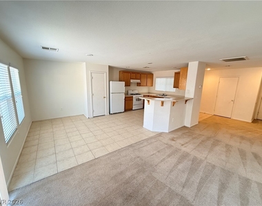 2416 Cockatoo Drive - Photo Thumbnail 5