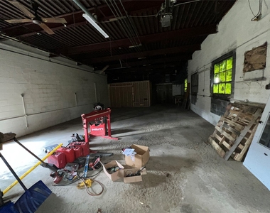 4 Erie Street - Photo Thumbnail 24