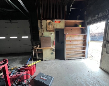 4 Erie Street - Photo Thumbnail 25