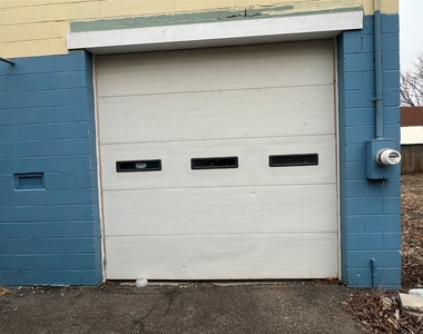 4 Erie Street - Photo Thumbnail 14