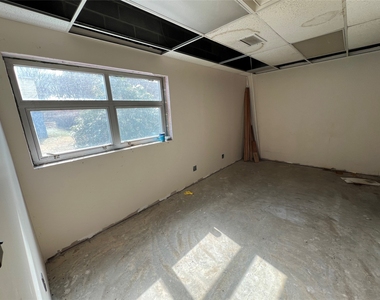 4 Erie Street - Photo Thumbnail 5